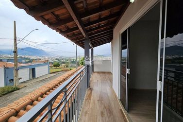 Casa &agrave; venda - 197m&sup2; - Jardim Mirante