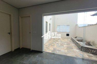 Casa &agrave; venda - 220m&sup2; - Centro