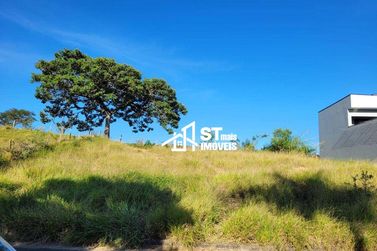 Terreno &agrave; venda - 601m&sup2; - Jardim Mantiqueira 2