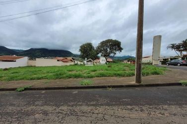 Terreno &agrave; venda - 348m&sup2; - Jardim It&aacute;lia