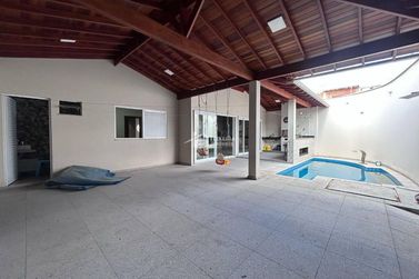 Casa &agrave; venda - 150m&sup2; - Jardim Rio Verde