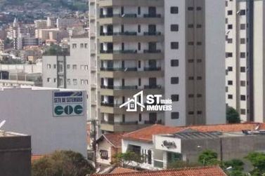Apartamento &agrave; venda - 240m&sup2; - Centro