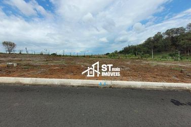 Terreno &agrave; venda - 200m&sup2; - Jardim Lima