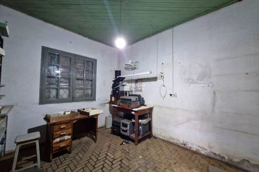 Sala Comercial &agrave; venda - 218m&sup2; - Centro
