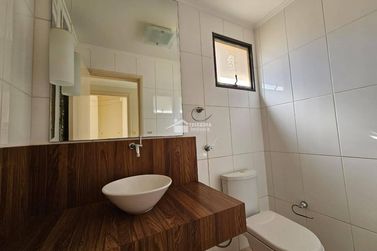 Casa &agrave; venda - 250m&sup2; - Vila Buzato