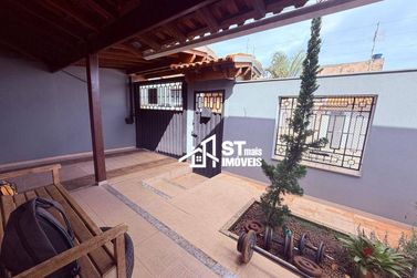 Casa &agrave; venda - 197m&sup2; - Jardim Ipe