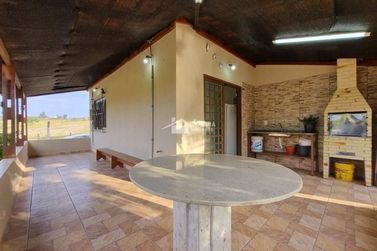 Ch&aacute;cara &agrave; venda - 750m&sup2; - Retirinho