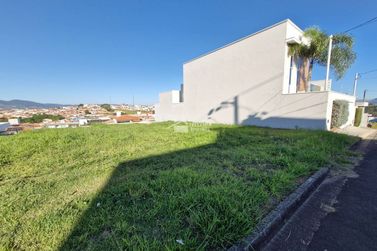 Terreno &agrave; venda - Jardim Mantiqueira II