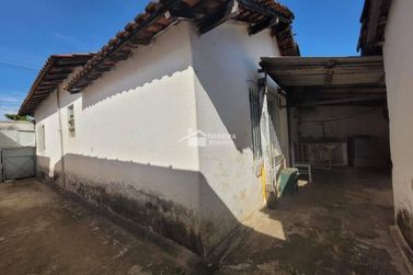 Casa &agrave; venda - 783m&sup2; - Centro