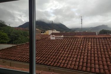 Casa &agrave; venda - 250m&sup2; - Centro