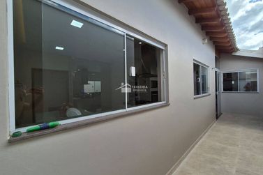 Casa &agrave; venda - 203m&sup2; - Jardim Mantiqueira II