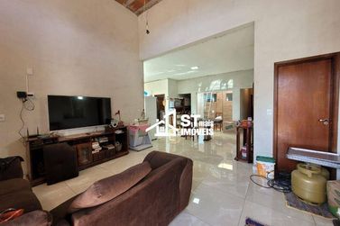 Casa &agrave; venda - 340m&sup2; - Canto dos P&aacute;ssaros