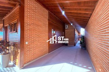 Casa &agrave; venda - 240m&sup2; - Jardim Panorama