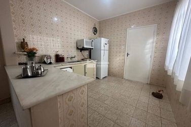 Casa &agrave; venda - 300m&sup2; - Centro