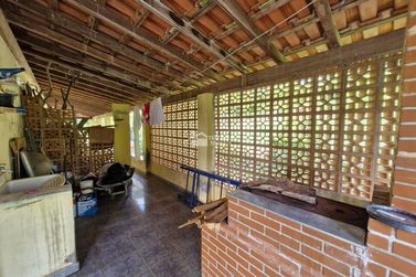 Ch&aacute;cara &agrave; venda - 10000m&sup2; - Zona Rural