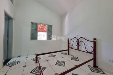 S&iacute;tio &agrave; venda - 180m&sup2; - Zona Rural
