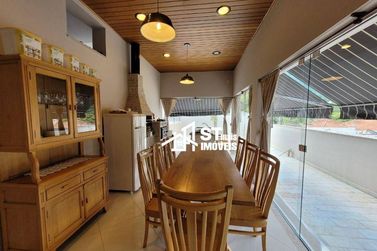 Casa &agrave; venda - 220m&sup2; - Jardim Bela Vista