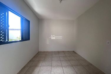 Casa &agrave; venda - 80m&sup2; - Jardim Panorama