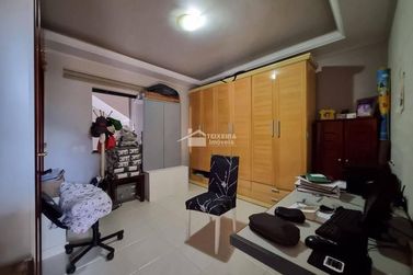 Casa &agrave; venda - 265m&sup2; - Portal do Sol