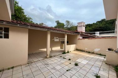Casa para alugar - 140m&sup2; - Centro