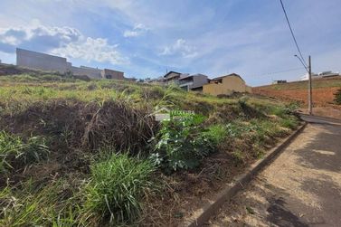 Terreno &agrave; venda - 376m&sup2; - Jardim It&aacute;lia
