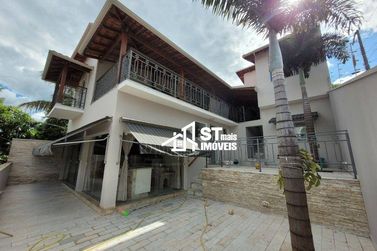 Casa &agrave; venda - 220m&sup2; - Jardim Bela Vista