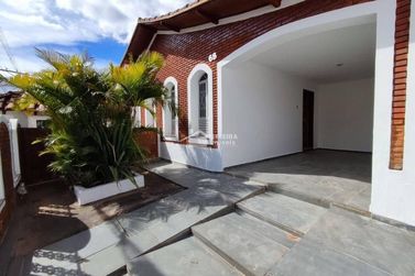 Casa &agrave; venda - 128m&sup2; - Jardim Bela Vista