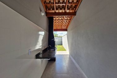 Casa &agrave; venda - 100m&sup2; - Jardim Village