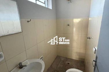 Sal&atilde;o Comercial para alugar - 228m&sup2; - Centro