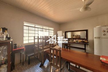 Casa &agrave; venda - 150m&sup2; - Centro