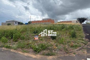 Terreno &agrave; venda - 200m&sup2; - Veredas da Serra