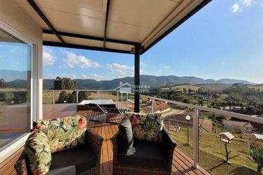 Casa &agrave; venda - 300m&sup2; - Condom&iacute;nio Mantiqueira