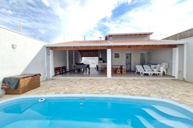 Casa &agrave; venda - 101m&sup2; - Jardim Am&eacute;lia