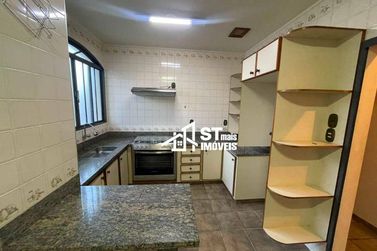 Casa para alugar - 173m&sup2; - Centro