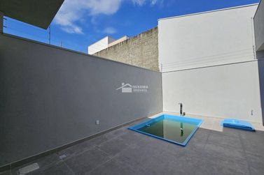 Casa &agrave; venda - 200m&sup2; - Jardim Mirante
