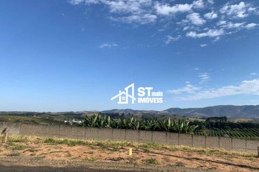 Terreno &agrave; venda - 300m&sup2; - Condominio Village
