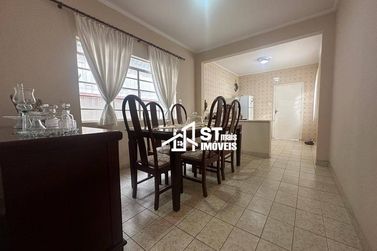Casa &agrave; venda - 300m&sup2; - Centro