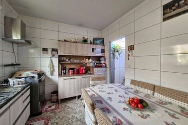 Sobrado &agrave; venda - 197m&sup2; - Jardim Muterle