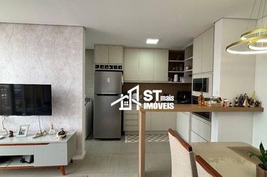 Apartamento &agrave; venda - 65m&sup2; - Centro