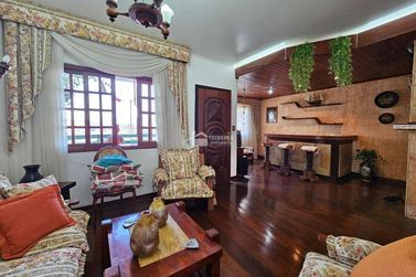 Casa &agrave; venda - 397m&sup2; - Jardim Mantiqueira II
