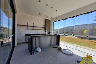 Terreno &agrave; venda - 1000m&sup2; - Quinta das Flores