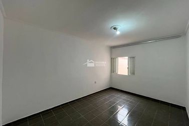 Casa para alugar - 140m&sup2; - Centro