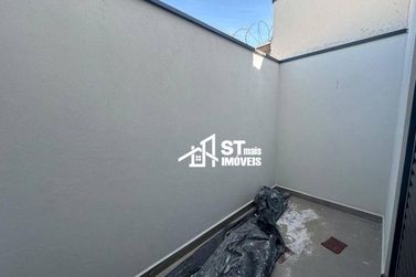 Casa &agrave; venda - 150m&sup2; - Santo Antonio de Lisboa