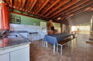 Ch&aacute;cara &agrave; venda - 70m&sup2; - Zona Rural