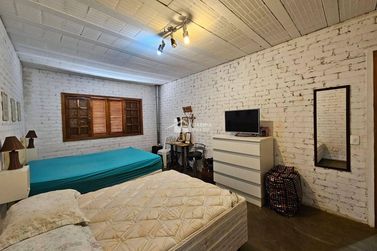 Casa &agrave; venda - 300m&sup2; - Centro
