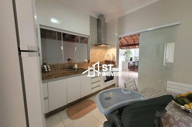 Casa &agrave; venda - 150m&sup2; - Jardim Mirante
