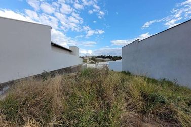 Terreno &agrave; venda - 250m&sup2; - Morada dos P&aacute;ssaros