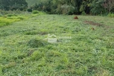 Terreno &agrave; venda - 1076m&sup2; - Cipriana