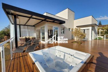 Casa &agrave; venda - 300m&sup2; - Andradas
