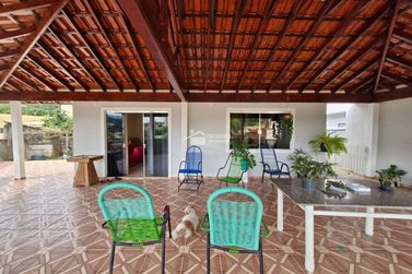 Sobrado &agrave; venda - 286m&sup2; - Pirapitinga